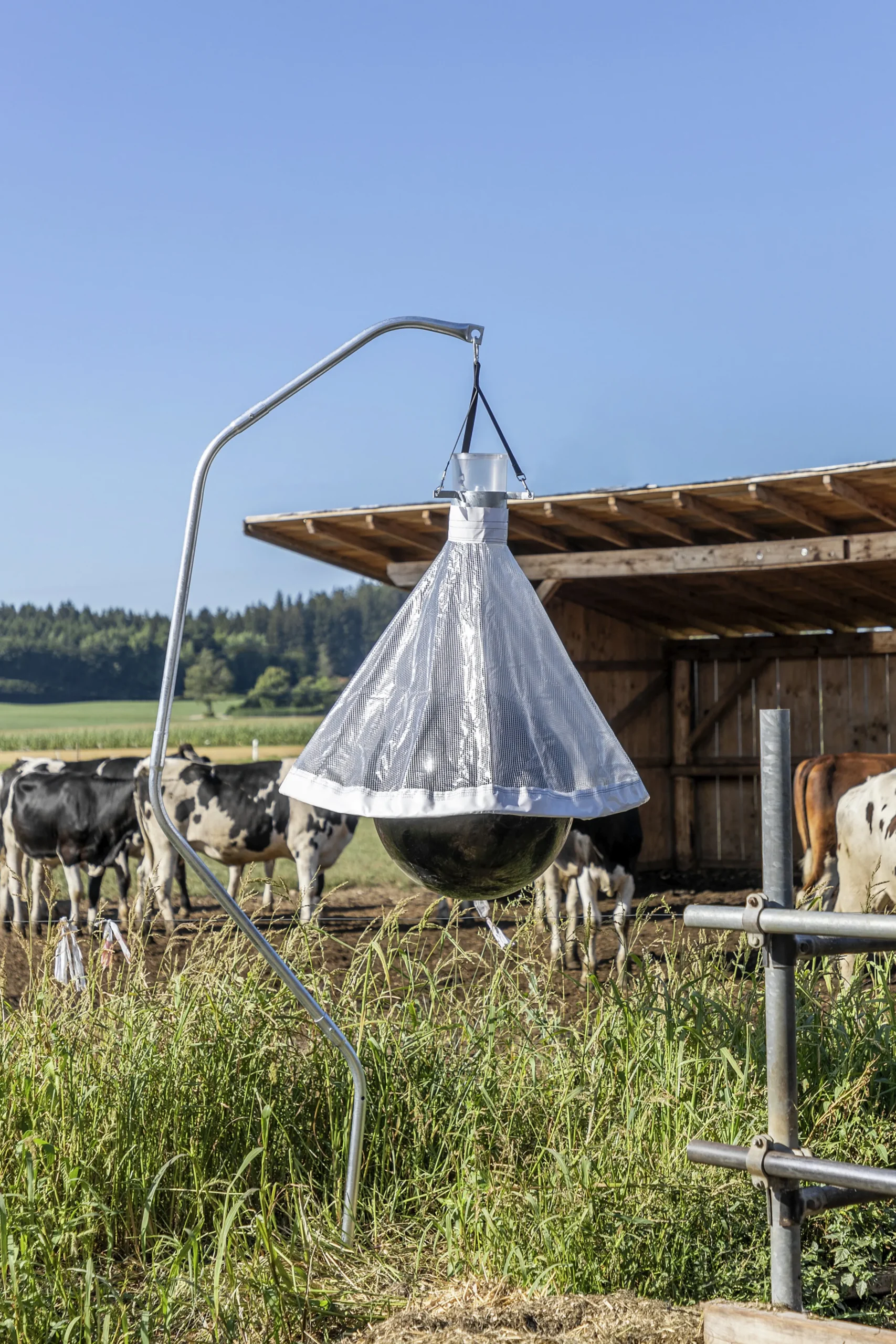 Bromsfälla med stativ 91cm för häst & nöt>Kerbl