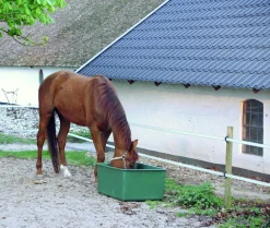 Foder- och vattenkar modell 860 200L><noscript><img width=