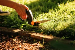 Grässax GS42>Fiskars Best