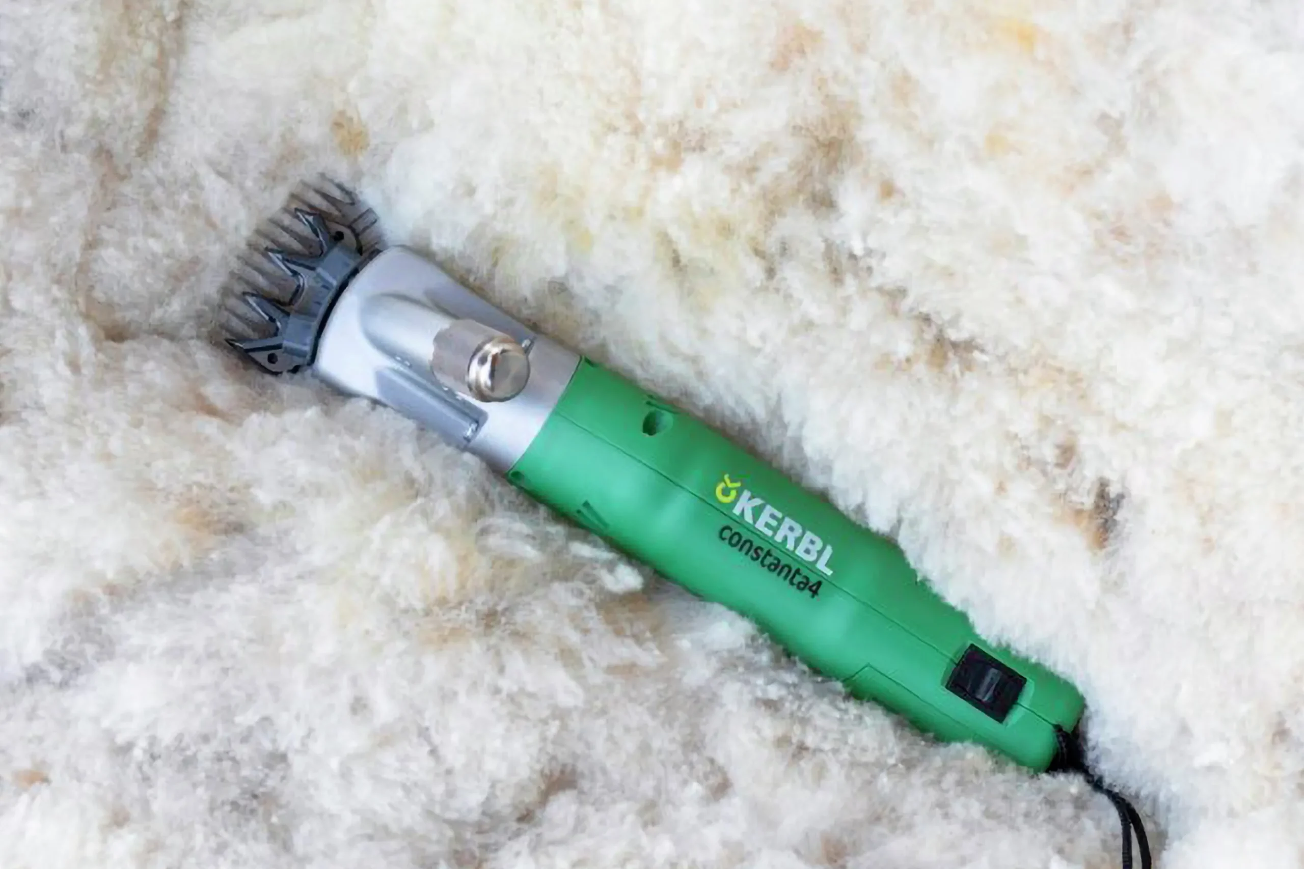 Klippmaskin Constanta4 får 400W>Kerbl Discount