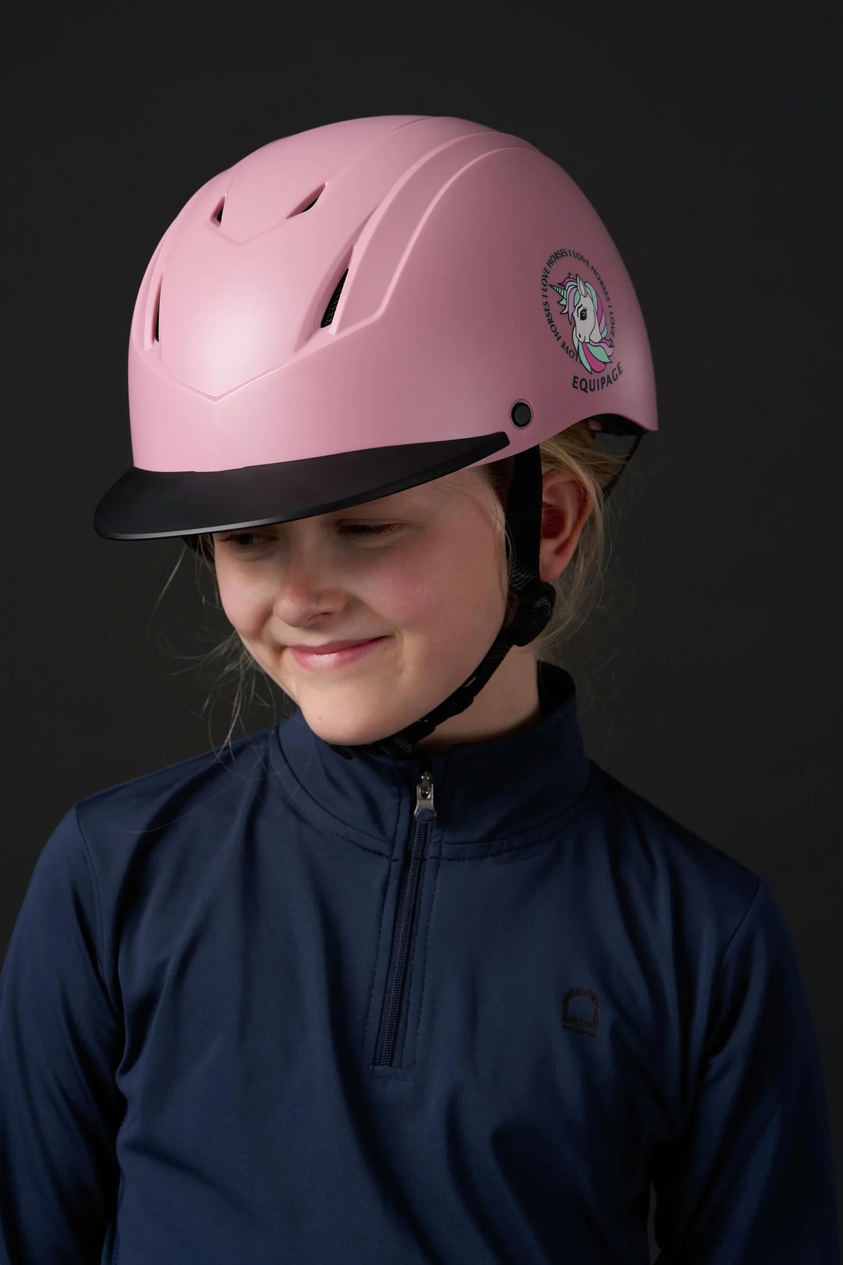 Ridhjälm Vilma>Equipage