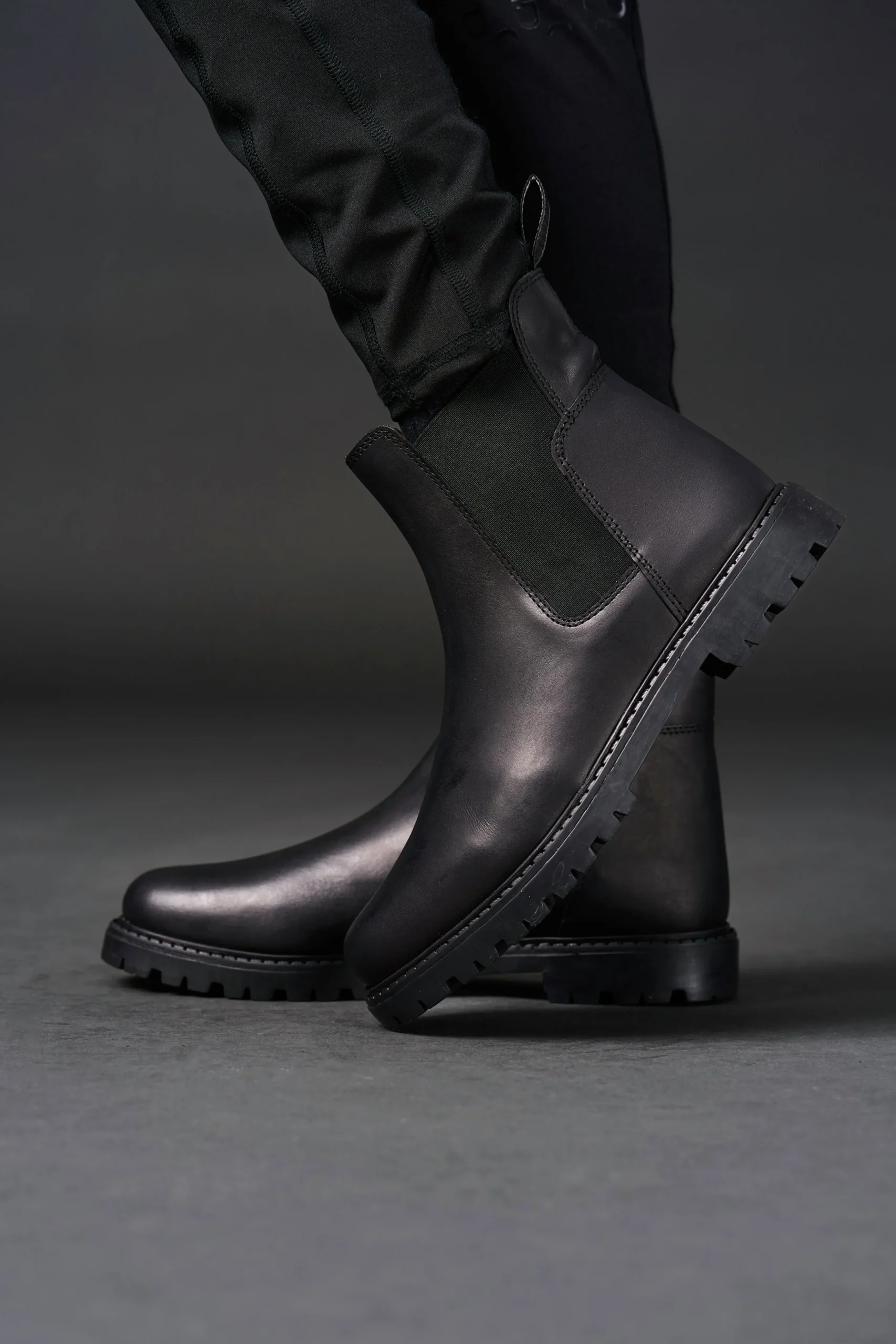 Ridsko Milano Svart 42>Equipage Discount