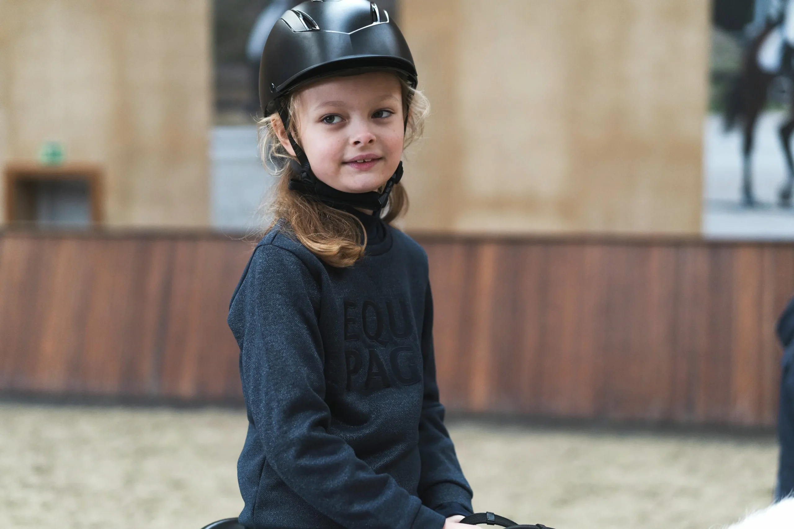 Ridtröja Veela JR>Equipage Clearance