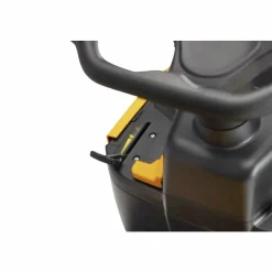 Traktor Tornado 398 M><noscript><img width=