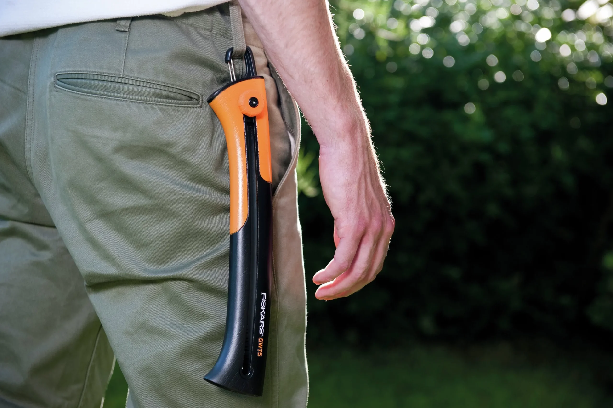 Trädgårdssåg Xtract SW75 L>Fiskars